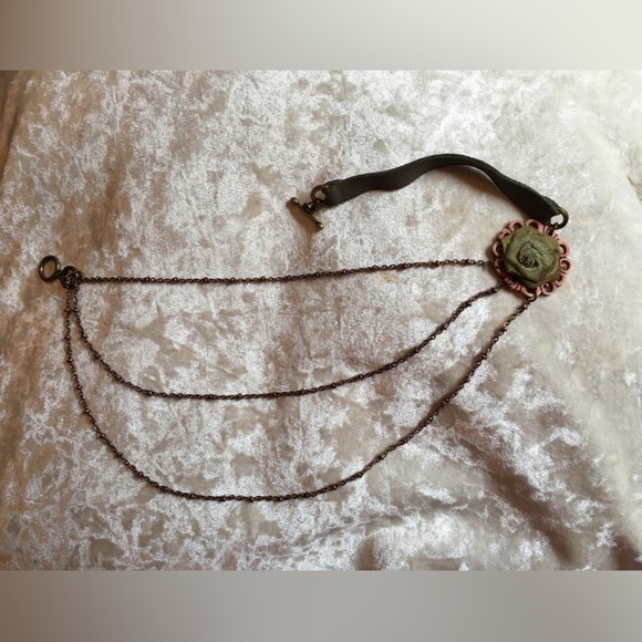 Necklace - Picture 2 of 2